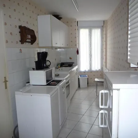 펜션 Maison T3 Proche Plage, Commerces Et Gare, Terrasse, Equipee, Quartier Arago, - Fr-1-92-701