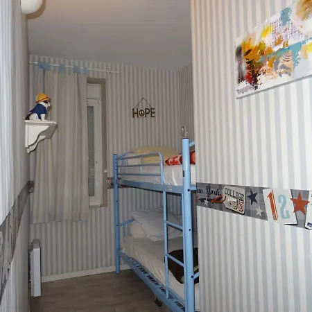 펜션 Maison T3 Proche Plage, Commerces Et Gare, Terrasse, Equipee, Quartier Arago, - Fr-1-92-701